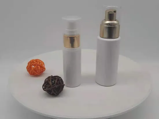 Maßgeschneiderte 30 ml 50 ml Reise-Kunststoff-Emulsions-Flüssiggrundierung, Airless-Flasche, Kosmetik-Sub